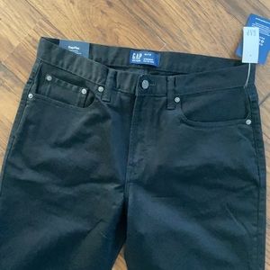NWT GapFlex straight fit mid rise black jeans